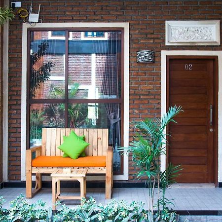 Outpost Canggu Coliving Villa Exterior photo